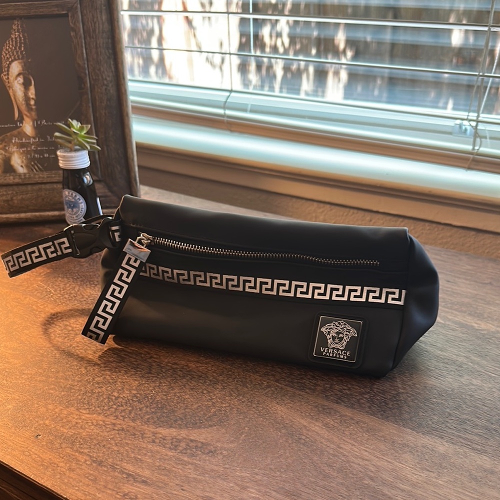 Gianni Versace Black Men's Toiletry Bag with Greek Key Design NWOT